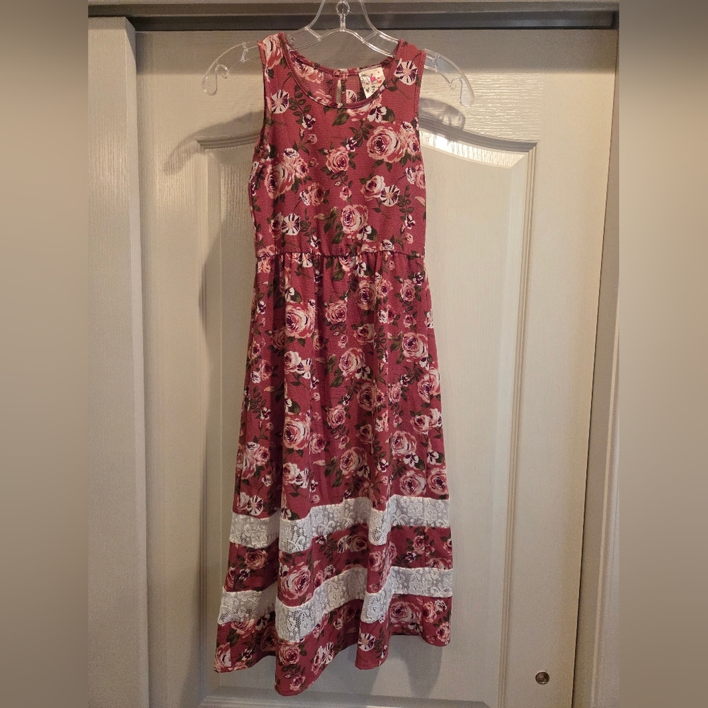 Charming Floral Kids Dress with Lace Accents
